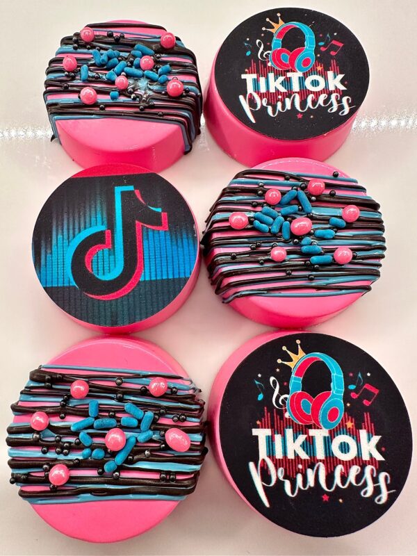 12-Tik Tok Chocolate Covered Oreos For Birthday Favors/Birthday Party/Tik Tok Party - Image 4