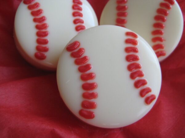 24-Baseball Themed Chocolate Covered Oreos - Image 2