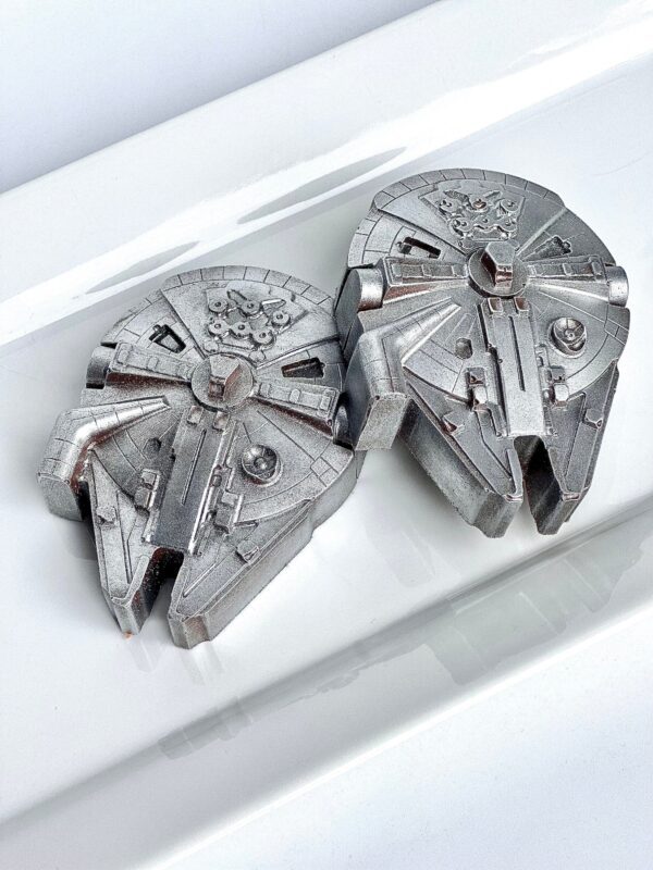 10-Star Wars Millennium Falcon Chocolate Covered Oreo Favors For Birthday Party/Star Wars Party/Space Ship Theme/Oreo Party Favors