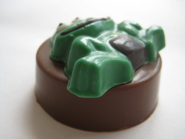 12-Frog Chocolate Covered Oreos - Image 4