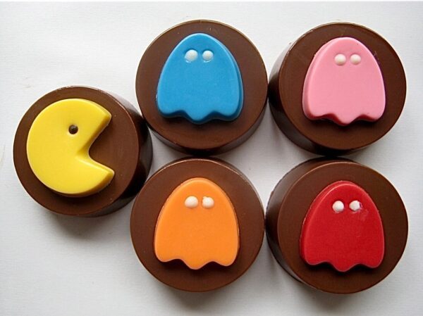 12-80’s Arcade Characters and Ghosts Chocolate Covered Oreos For Birthday Party/Arcade Theme/Party Favors