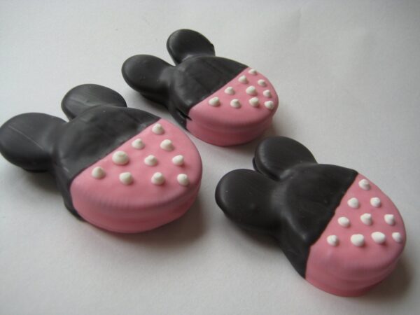 12-Minnie Mouse Chocolate Covered/Dipped Oreos - Image 2