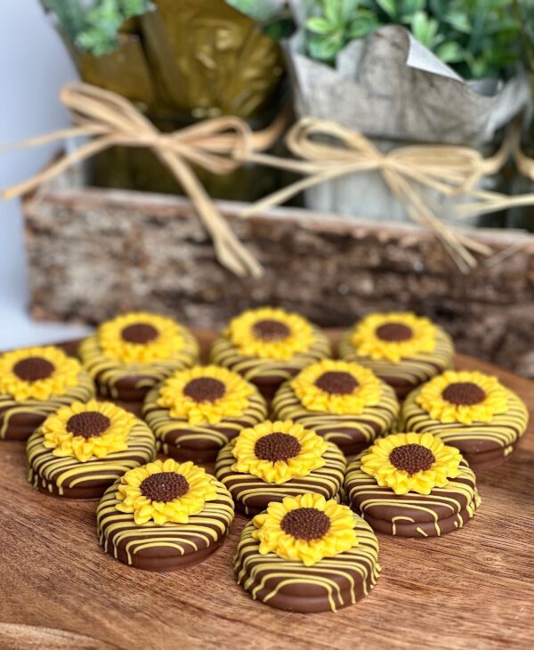 12-Milk Chocolate Covered Sunflower Chocolate Covered Oreos For Wedding/Birthday/Shower - Image 3