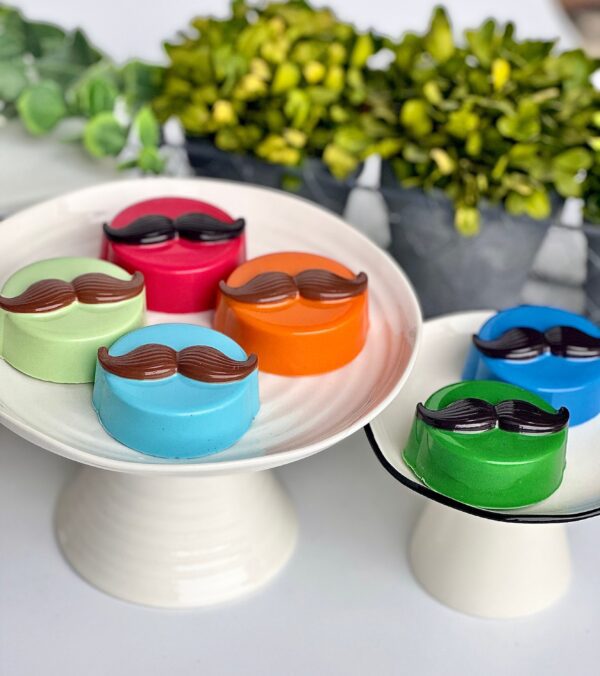 12- Mustache Chocolate Covered Oreo Favors For Any Occasion - Image 4