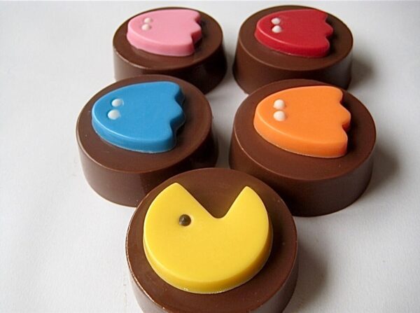 12-80’s Arcade Characters and Ghosts Chocolate Covered Oreos For Birthday Party/Arcade Theme/Party Favors - Image 2