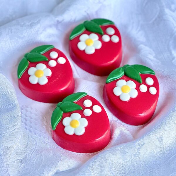 12-Strawberry Chocolate Covered Oreos For Birthday Party/Strawberry Theme/Garden Party/Party Favors