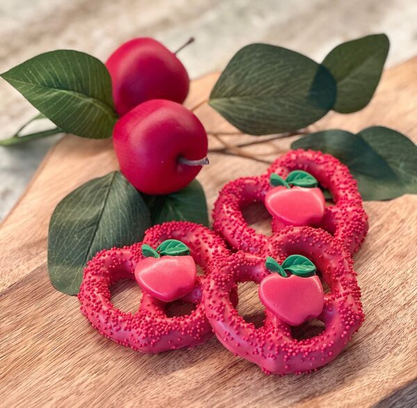 12-Red Apple Chocolate Covered Pretzels  For Birthday Gift/Anniversary Gift/Special Occasion/Baby Shower/Party Favors/Teacher Gift - Image 3