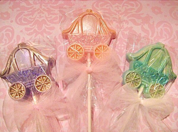 12- Spectacular Chocolate Princess Carriage Lollipop Favors - Image 4