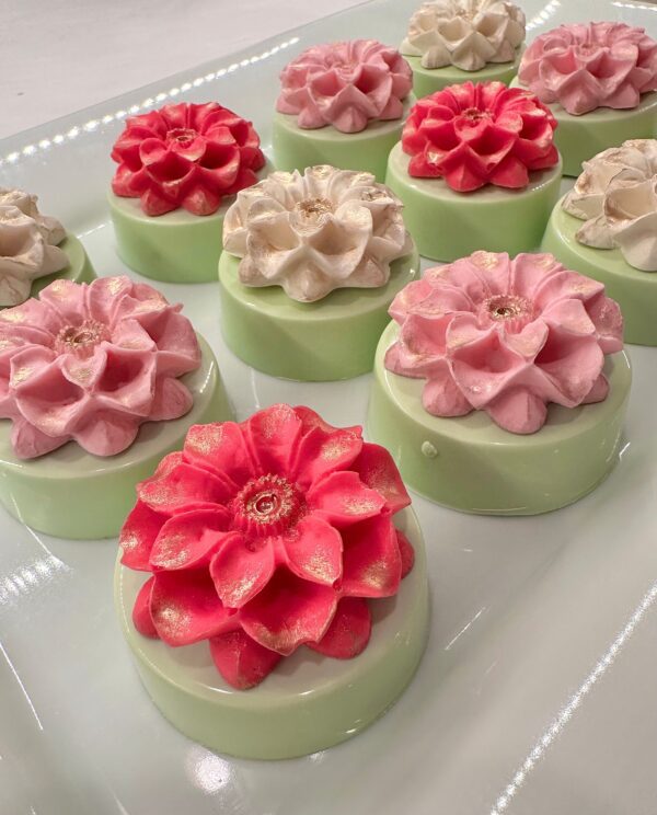 12-Flower Chocolate Covered Oreo Favors