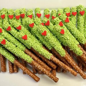 12-Grinch Chocolate Covered Pretzels/Stocking Stuffers/Party Favors/School party/Christmas gift