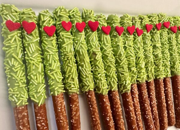 12-Grinch Chocolate Covered Pretzels/Stocking Stuffers/Party Favors/School party/Christmas gift - Image 4