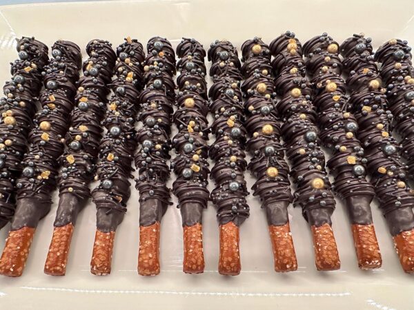 12-Black and Gold Chocolate Covered Caramel Pretzels For Wedding/Wedding Shower/Birthday/Baby Shower/Party Favors - Image 3
