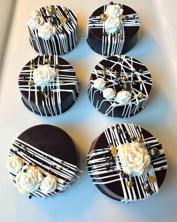 12-Black & White Chocolate Covered Oreos For Wedding Favors/Birthday Favors/Part Favors - Image 3