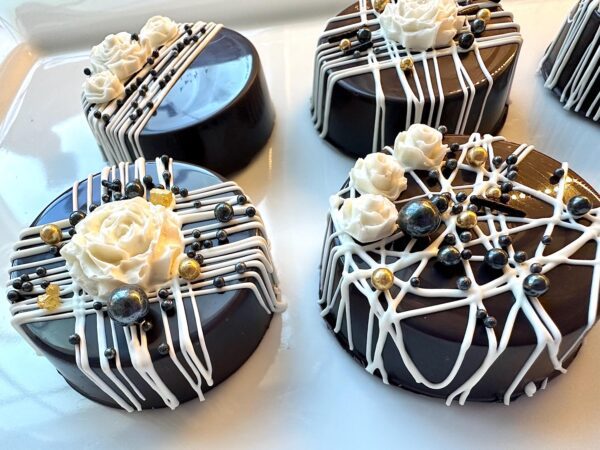 12-Black & White Chocolate Covered Oreos For Wedding Favors/Birthday Favors/Part Favors - Image 6