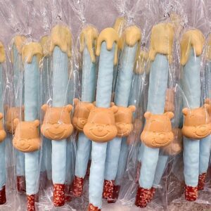 12-Pooh Face With Honey Chocolate Covered Pretzels For Birthday Favors/Shower Favors/Party Favors/Winnie the Pooh.