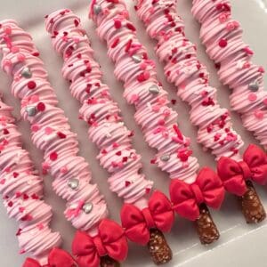 12-Valentine Sweetheart Chocolate Covered Caramel Pretzels For Valentine’s Day/Party Favors/Valentine Gift/Sweetheart