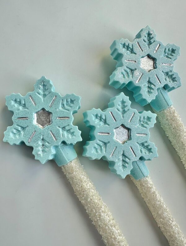 12-Snowflake Chocolate Covered Pretzel Rod Wand Favors - Image 7