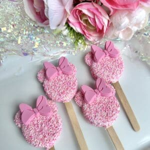 12-Pink Minnie Mouse Chocolate Covered Oreo Pops