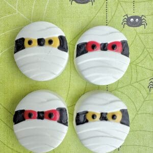 12- Mummy Chocolate Covered Oreo Favors For Halloween Party/School Party Favors/Trick or Treators/Party Favors